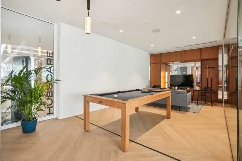2-8 place du 8 mai 1945, Levallois-Perret for lease - Interior Photo - Image 2 of 12