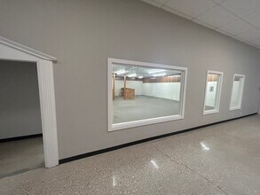 401 N Main St, Gravois Mills, MO for lease Building Photo- Image 1 of 3