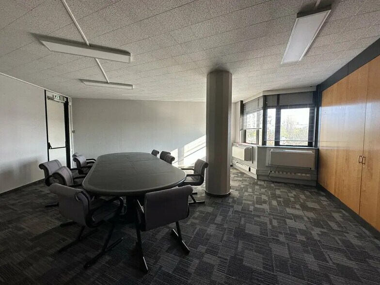 Bureau dans ILLKIRCH-GRAFFENSTADEN à louer - Photo intérieure - Image 2 de 6