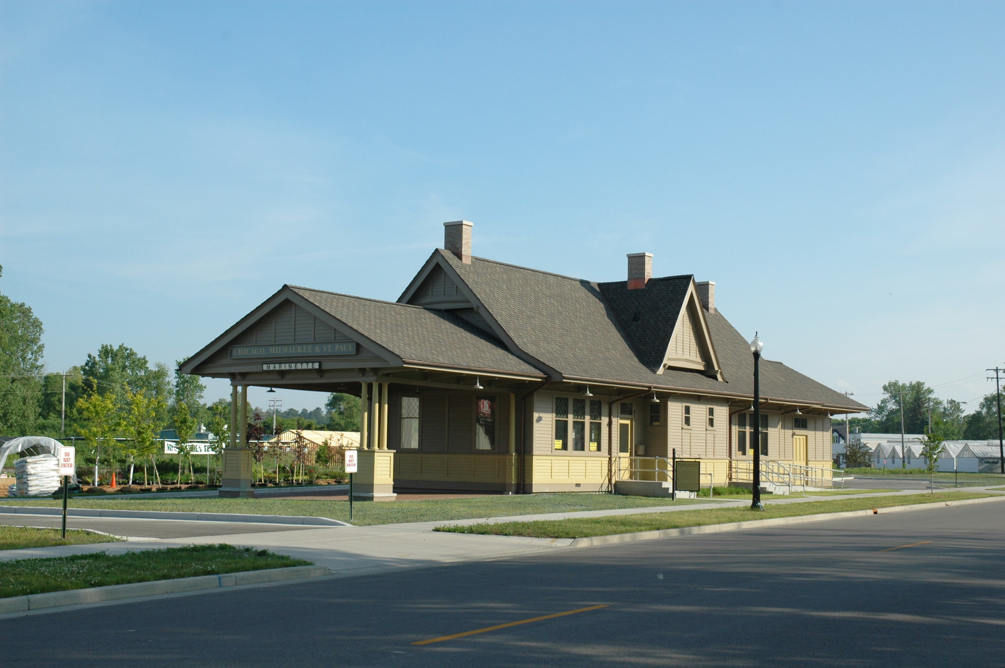 650 Hattie St, Marinette, WI for sale Primary Photo- Image 1 of 1