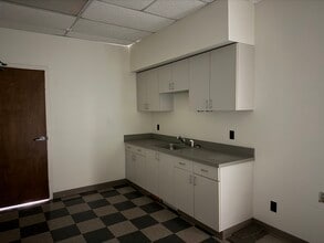 3930 Vantech Dr, Memphis, TN for lease Interior Photo- Image 2 of 15