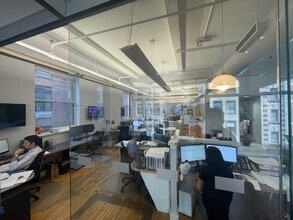 12 W 32nd St, New York, NY for lease Interior Photo- Image 1 of 5