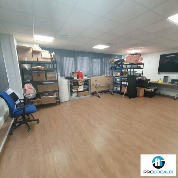 Office in Gières for lease - Building Photo - Image 3 of 16