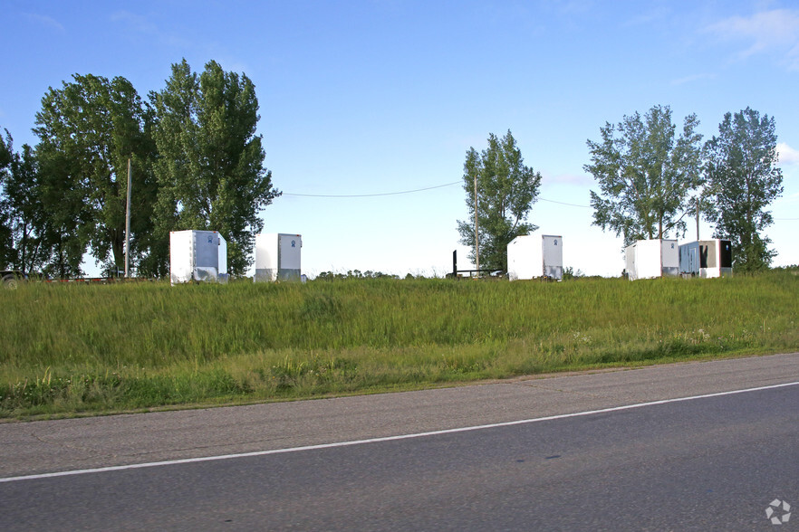 7371 Highway 12 E, Howard Lake, MN for sale - Primary Photo - Image 1 of 1