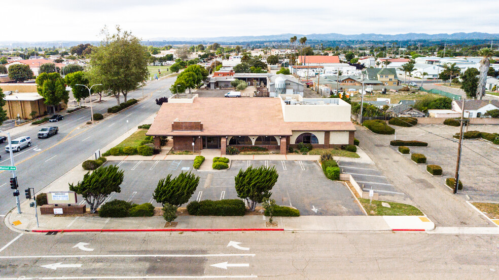 200 N H St, Lompoc, CA à vendre - Photo du b timent - Image 1 de 1