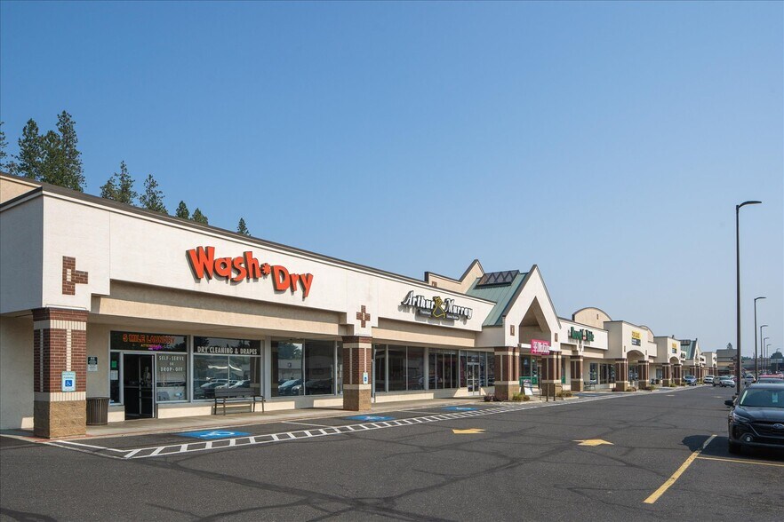 1908-1920 W Francis Ave, Spokane, WA for sale - Primary Photo - Image 1 of 1