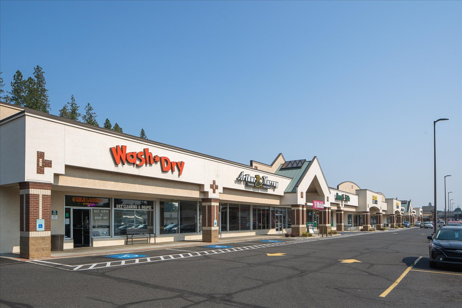 1908-1920 W Francis Ave, Spokane, WA à vendre Photo principale- Image 1 de 2