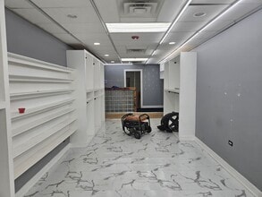 15101-15111 S Cicero Ave, Oak Forest, IL à louer Photo intérieure- Image 2 de 3