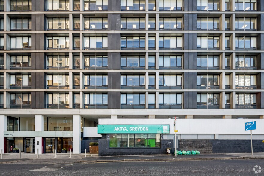 Addiscombe Rd, Croydon à louer - Photo du bâtiment - Image 3 de 44