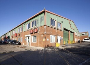 Crudwell, Crudwell à louer Photo du bâtiment- Image 2 de 10