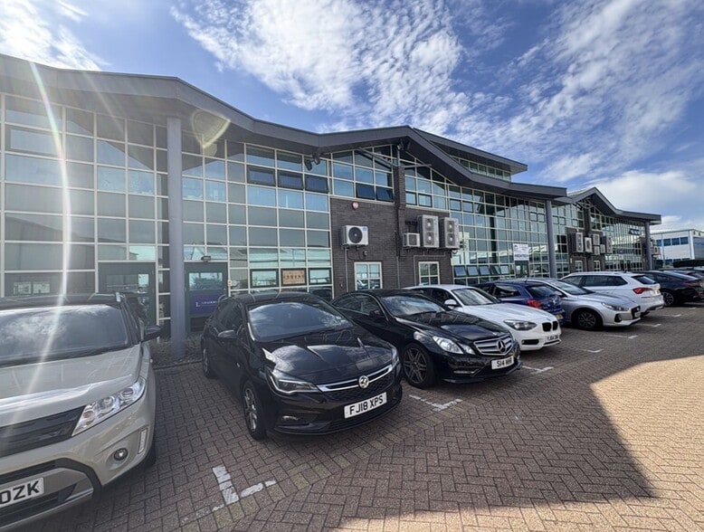 School Ln, Eastleigh for lease - Building Photo - Image 2 of 2