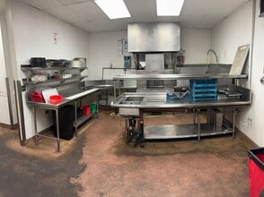 400 W 48th Ave, Denver, CO for lease Interior Photo- Image 2 of 24