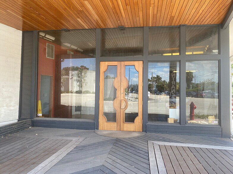 3300 SE 6th Ave, Fort Lauderdale, FL à vendre - Photo du bâtiment - Image 2 de 23