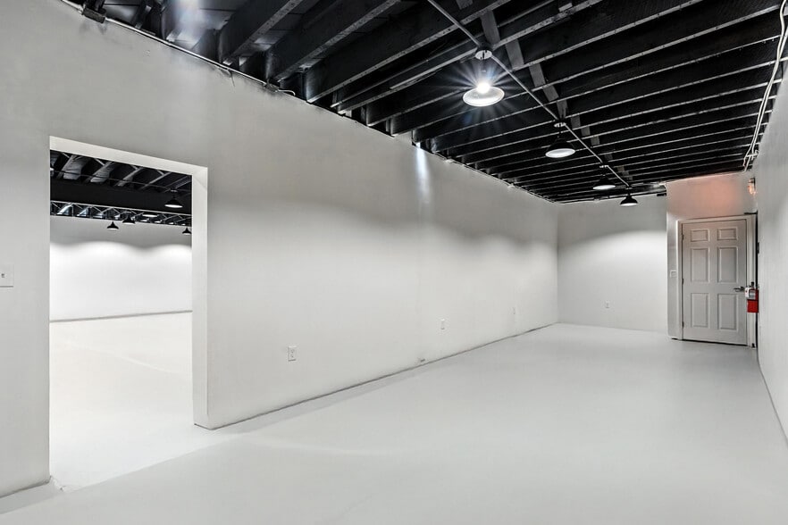 1200 Kings Ave, Jacksonville, FL for lease - Interior Photo - Image 3 of 32