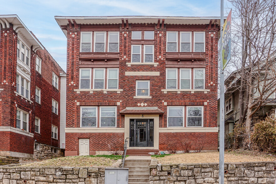 4220 Harrison St, Kansas City, MO à vendre - Photo du bâtiment - Image 1 de 1