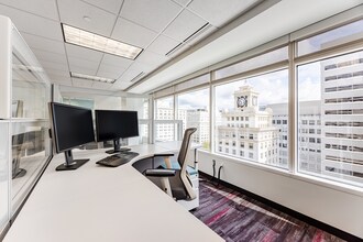 805 SW Broadway, Portland, OR à louer Photo intérieure- Image 1 de 1