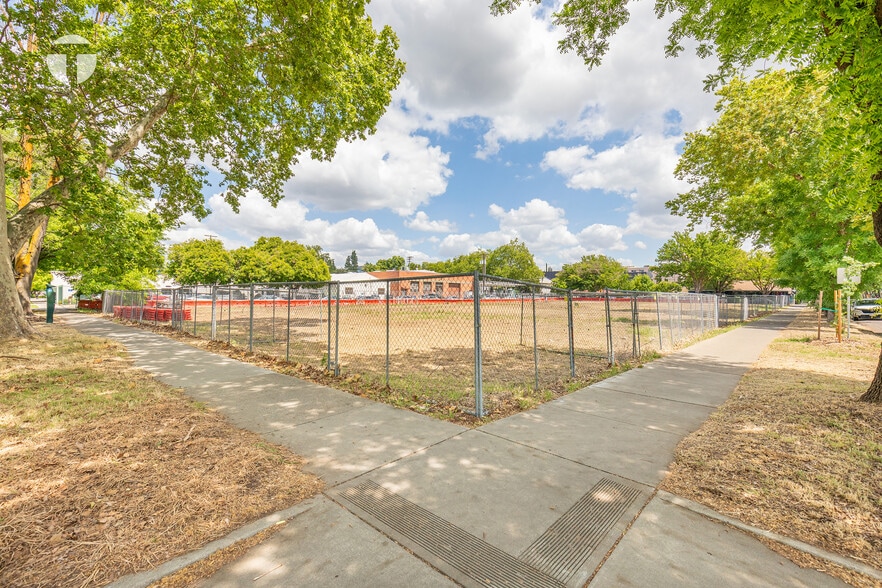 905 S St, Sacramento, CA for sale - Primary Photo - Image 1 of 16