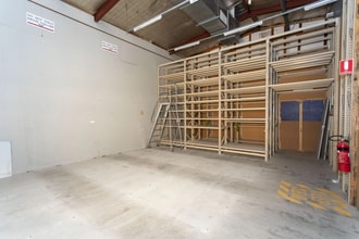74 Kendal St, Cowra for lease Interior Photo- Image 2 of 5