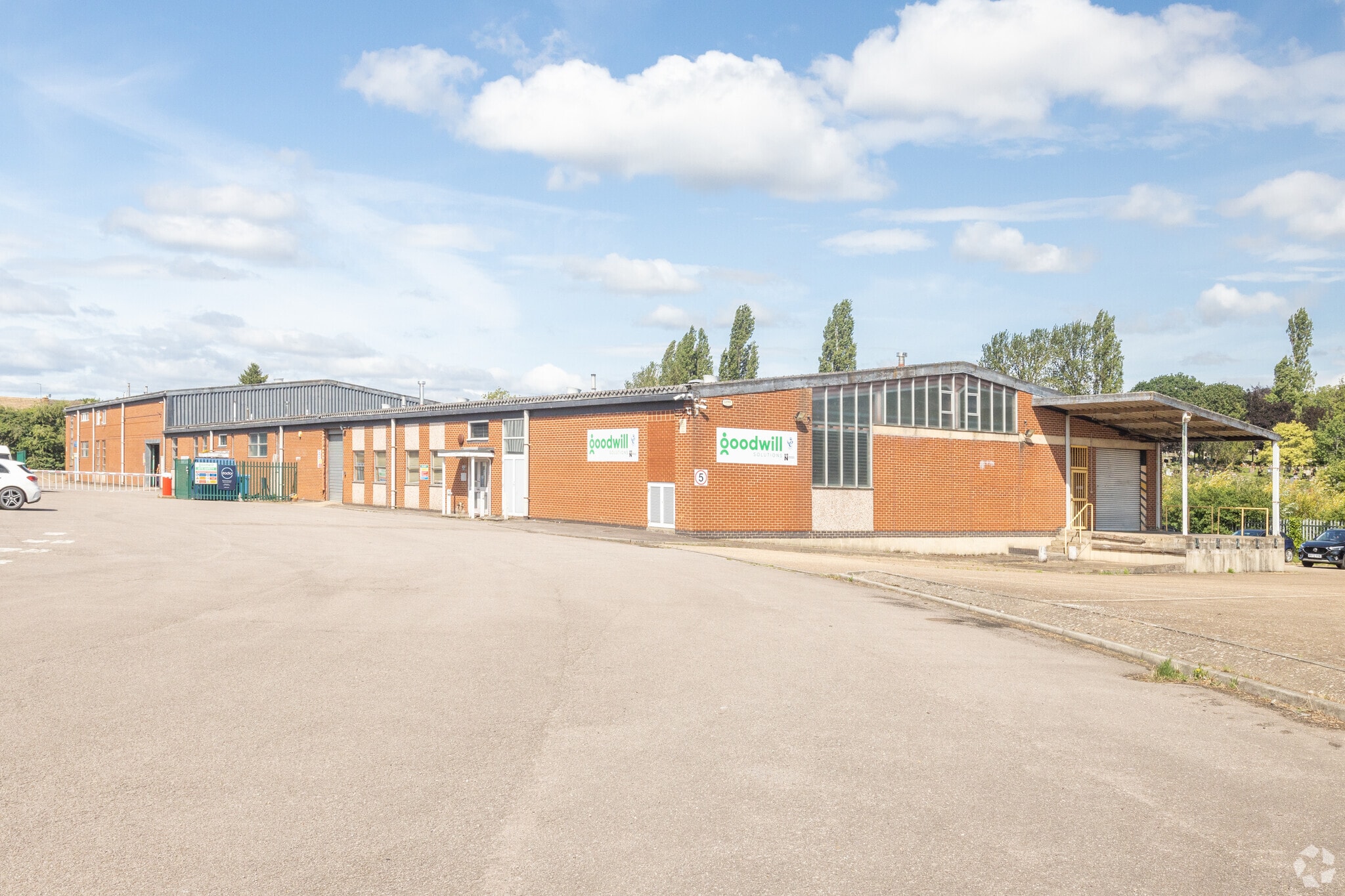 Denington Rd, Wellingborough for lease Primary Photo- Image 1 of 5