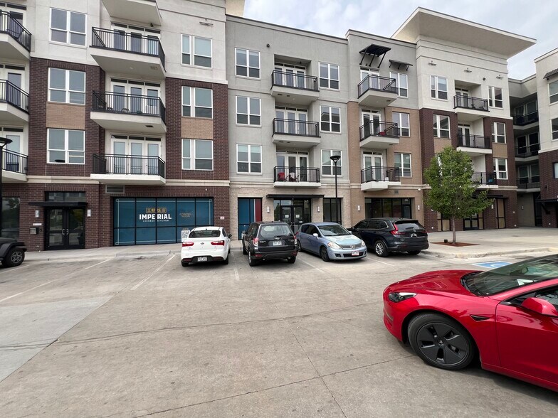 13650 E Colfax Ave, Aurora, CO à louer - Photo du bâtiment - Image 2 de 8