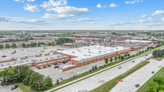 Plus de détails pour 43455-43825 W Oaks Dr, Novi, MI - Commerce de détail à louer