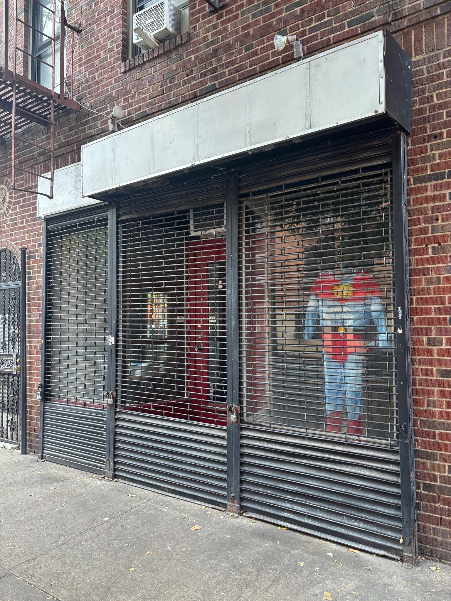 59-61 Carmine St, New York, NY for lease Building Photo- Image 1 of 1