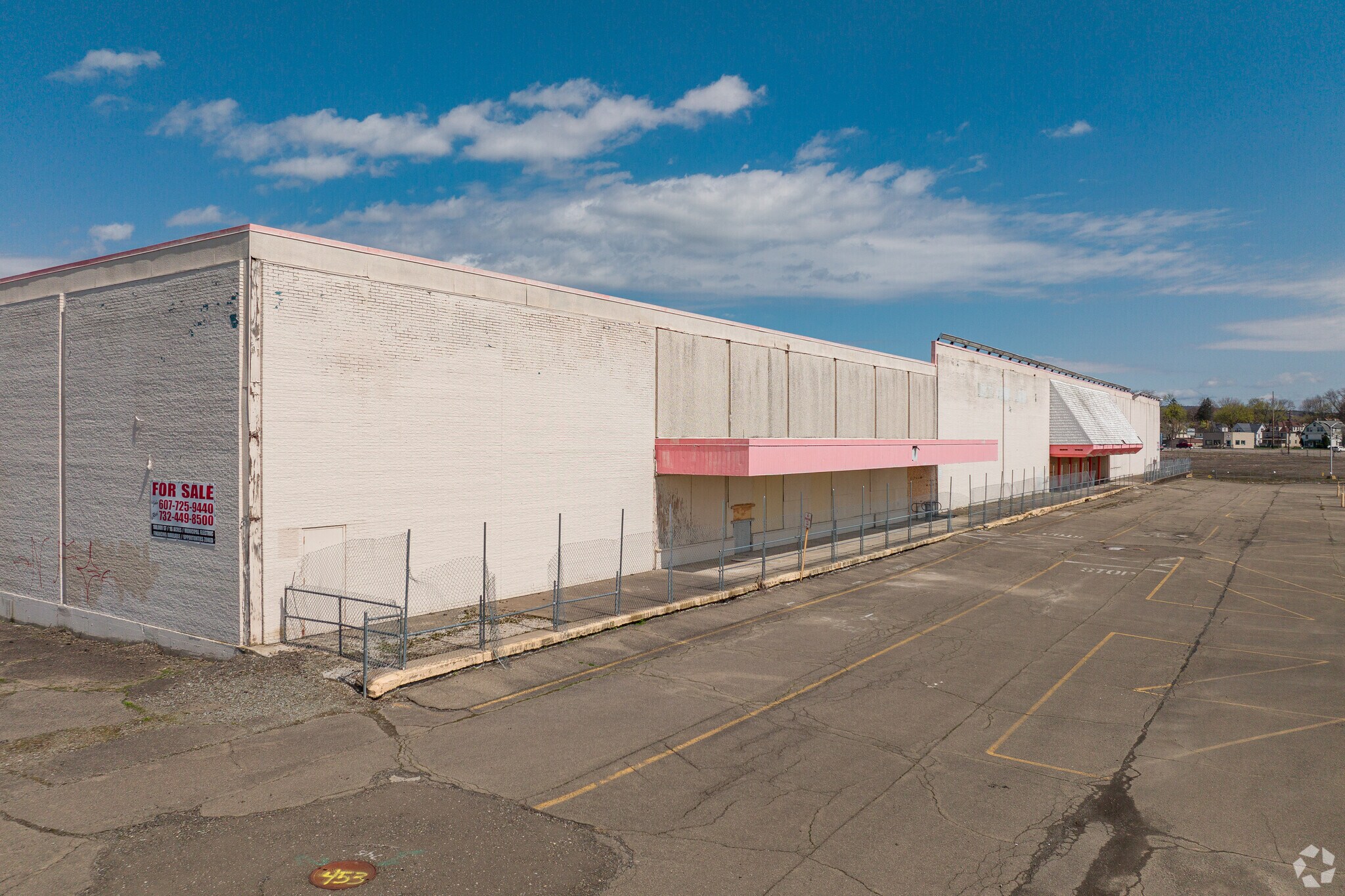 219 Vestal Ave, Endicott, NY à vendre Photo du bâtiment- Image 1 de 13