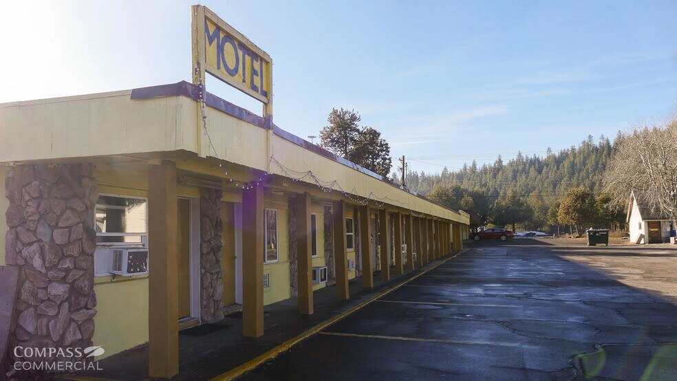 109480 Highway 97 N, Chemult, OR à vendre - Photo du bâtiment - Image 2 de 24