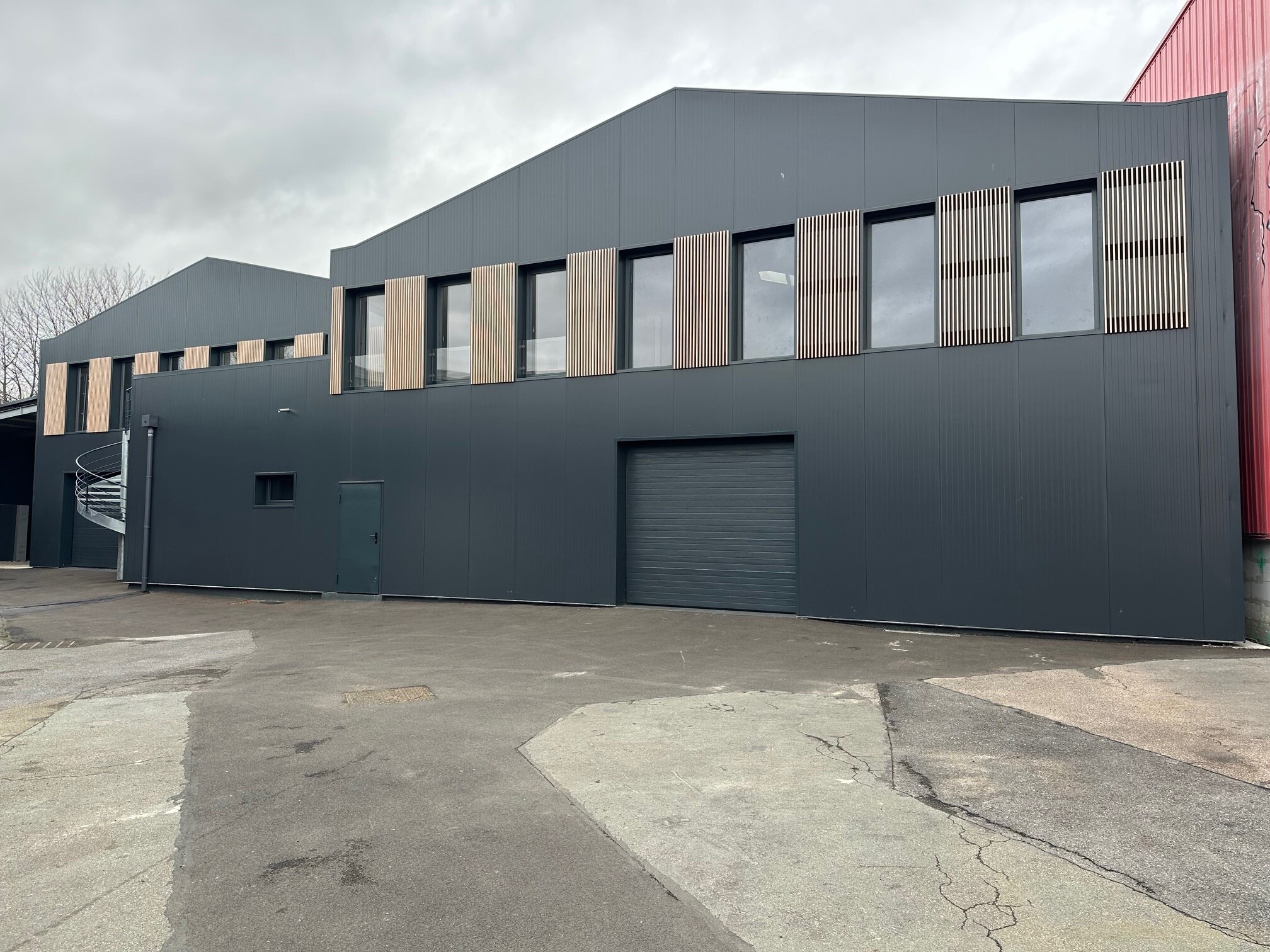 Flex in Carrières-sur-Seine for lease Building Photo- Image 1 of 2