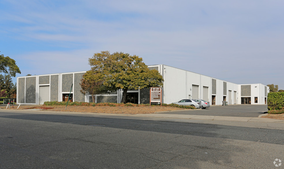 20684-20698 Corsair Blvd, Hayward, CA for lease - Primary Photo - Image 1 of 3