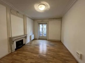 28 Rue De La République, Lyon for lease Interior Photo- Image 1 of 2