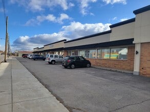 974-976 Kenmore Ave, Buffalo, NY for lease Building Photo- Image 2 of 3