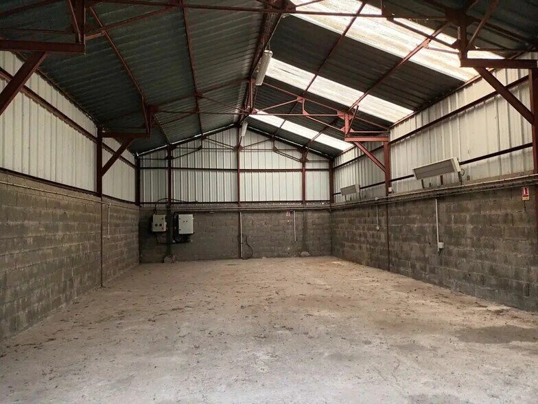 Flex in Tancarville for lease - Interior Photo - Image 2 of 2