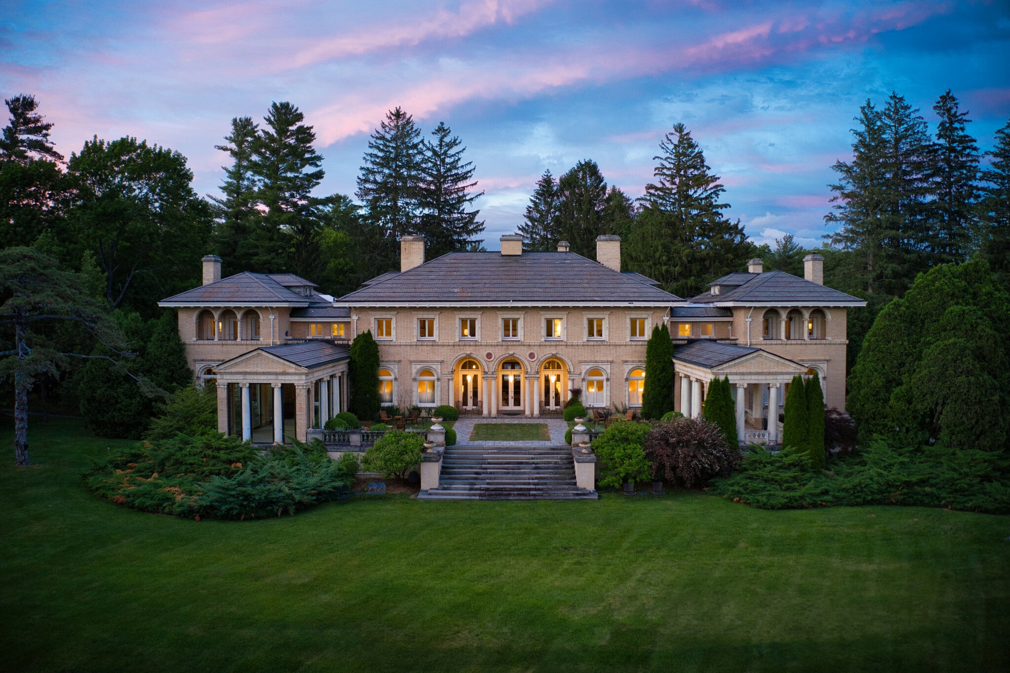 11 Hawthorne Rd, Stockbridge, MA for sale Primary Photo- Image 1 of 47