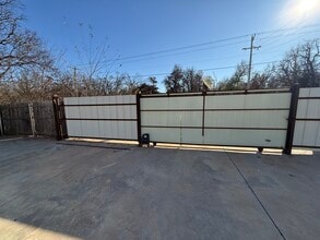 3875 E Waterloo Rd, Edmond, OK à louer Photo du bâtiment- Image 2 de 8