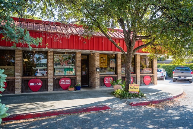 334 Junction Hwy, Kerrville, TX for sale - Primary Photo - Image 1 of 1