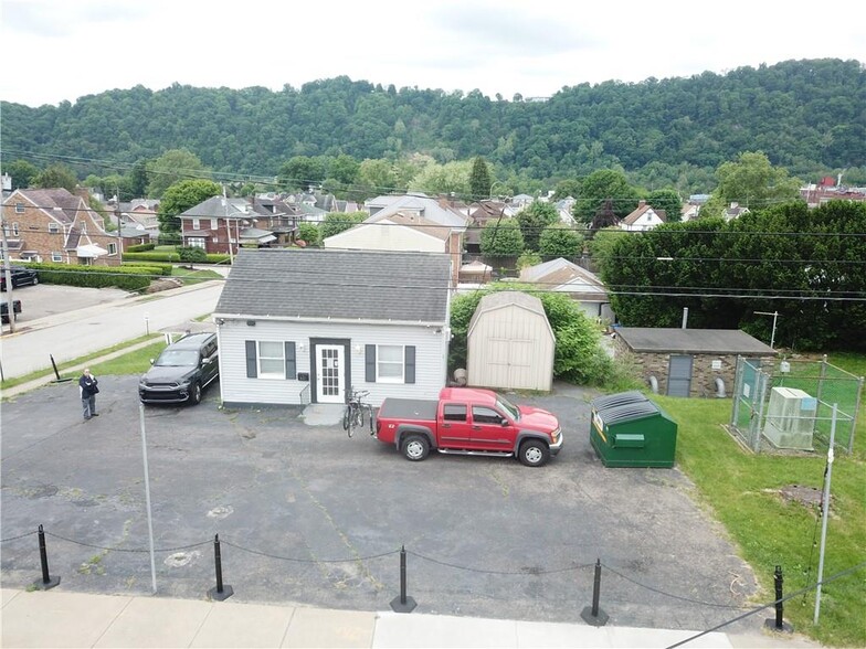 640 Pittsburgh St, Springdale, PA for sale - Primary Photo - Image 1 of 16