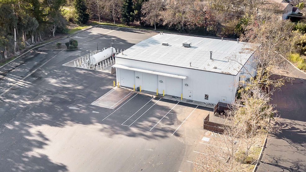 5675 Sunol Blvd, Pleasanton, CA for lease - Building Photo - Image 1 of 2