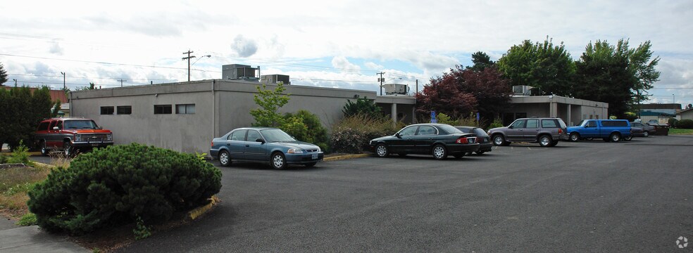 1251-1261 Lancaster Dr NE, Salem, OR à louer - Photo du bâtiment - Image 2 de 4