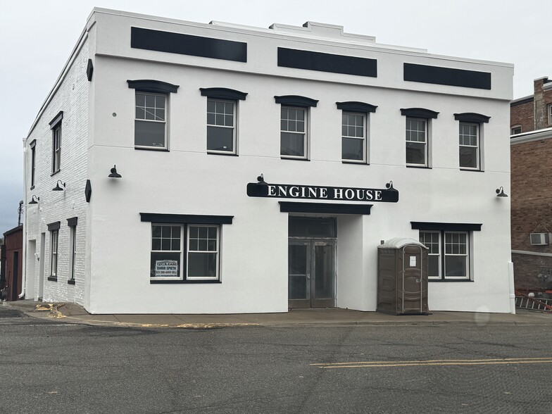 37 McCollum St, Hillsdale, MI for lease - Building Photo - Image 1 of 1