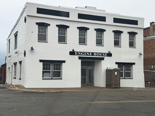 Plus de détails pour 37 McCollum St, Hillsdale, MI - Bureau/Commerce de détail à louer