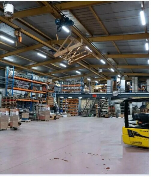 Flex dans Vénissieux à louer - Photo intérieure - Image 1 de 2