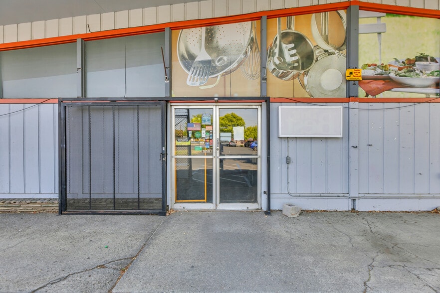 5303 Freeport Blvd, Sacramento, CA for lease - Building Photo - Image 3 of 40