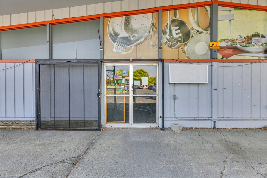 5303 Freeport Blvd, Sacramento, CA à louer - Photo du bâtiment - Image 3 de 40