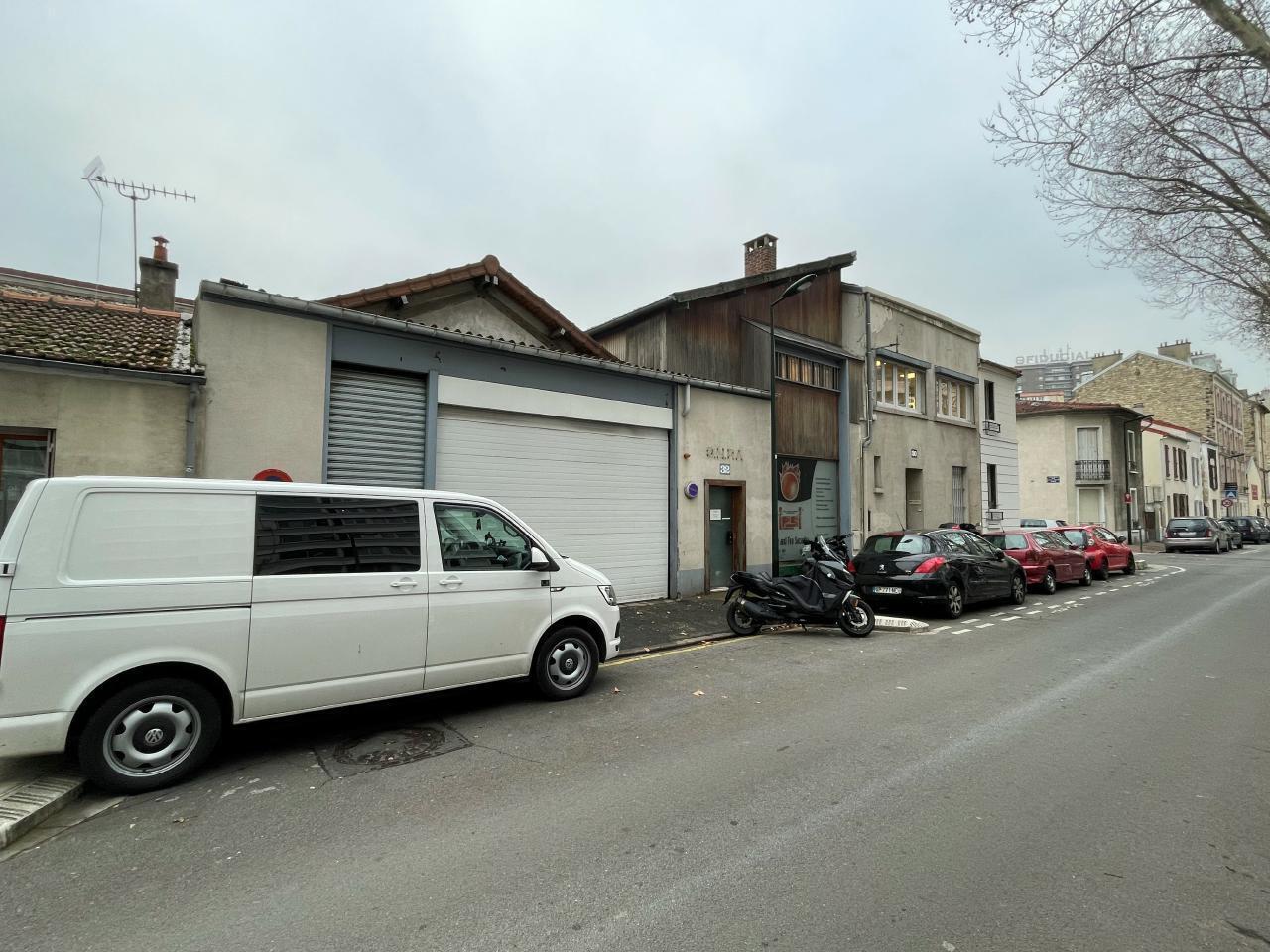 Flex in Malakoff for sale Building Photo- Image 1 of 11