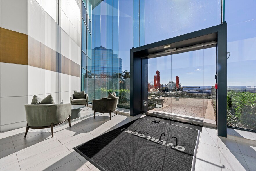 2849 Paces Ferry Rd SE, Atlanta, GA à louer - Hall d’entrée - Image 2 de 26