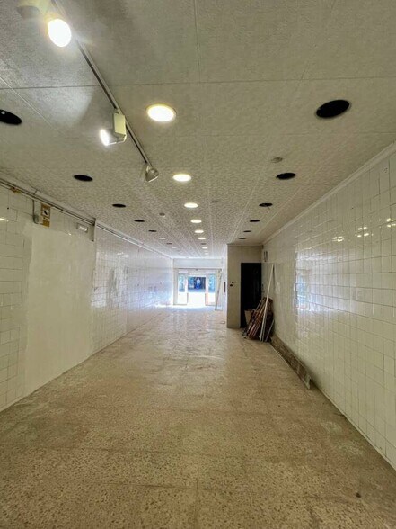 Retail in Sabadell, Barcelona for lease - Interior Photo - Image 3 of 4