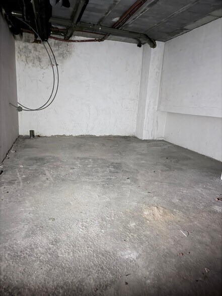 Commerce de détail dans Vigo, Pontevedra à vendre - Photo intérieure - Image 2 de 8