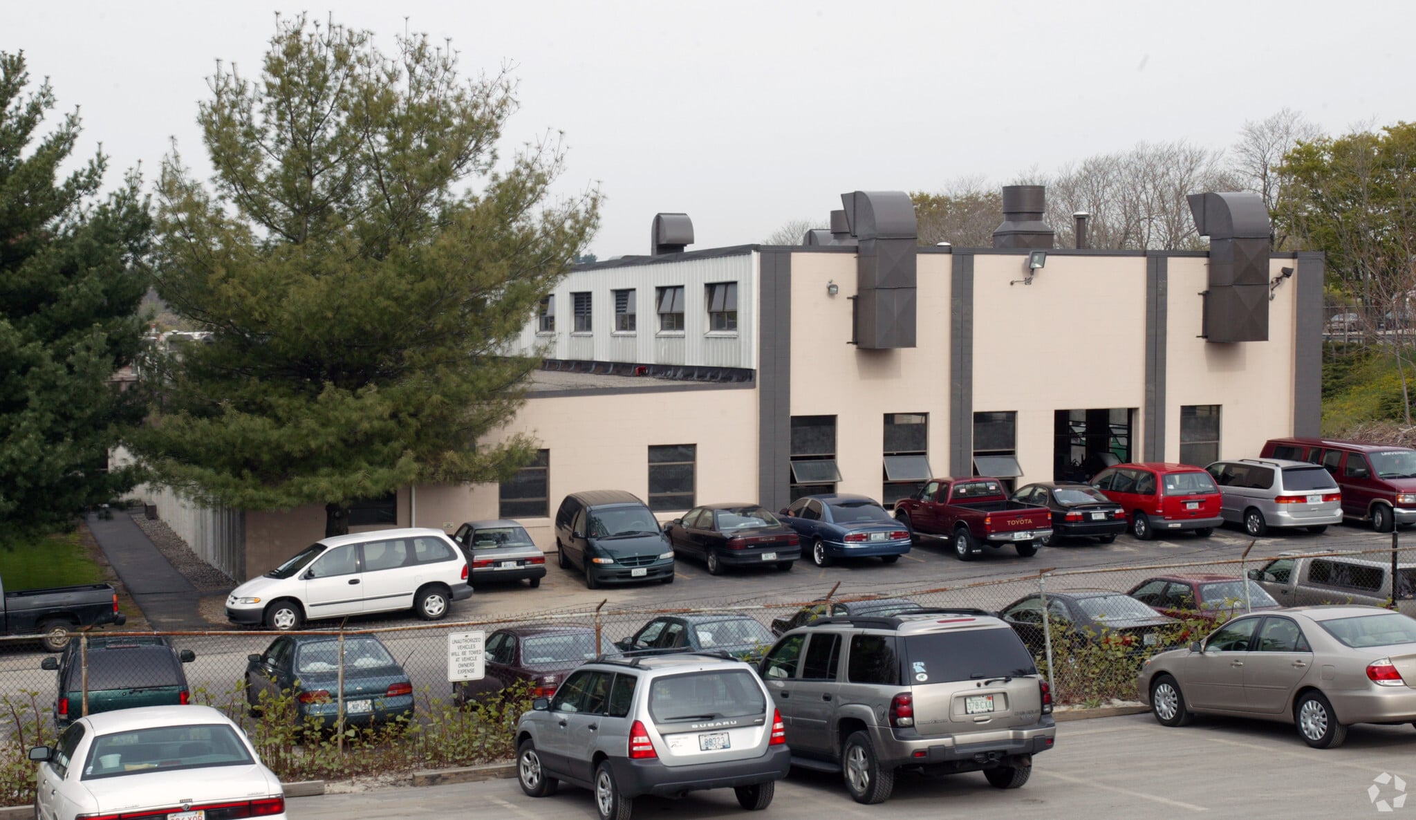 6 Beverage Hill Ave, Pawtucket, RI for sale Primary Photo- Image 1 of 3