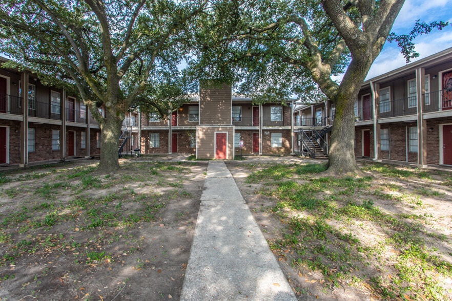 3940 S Shaver St, Houston, TX for sale - Building Photo - Image 3 of 22